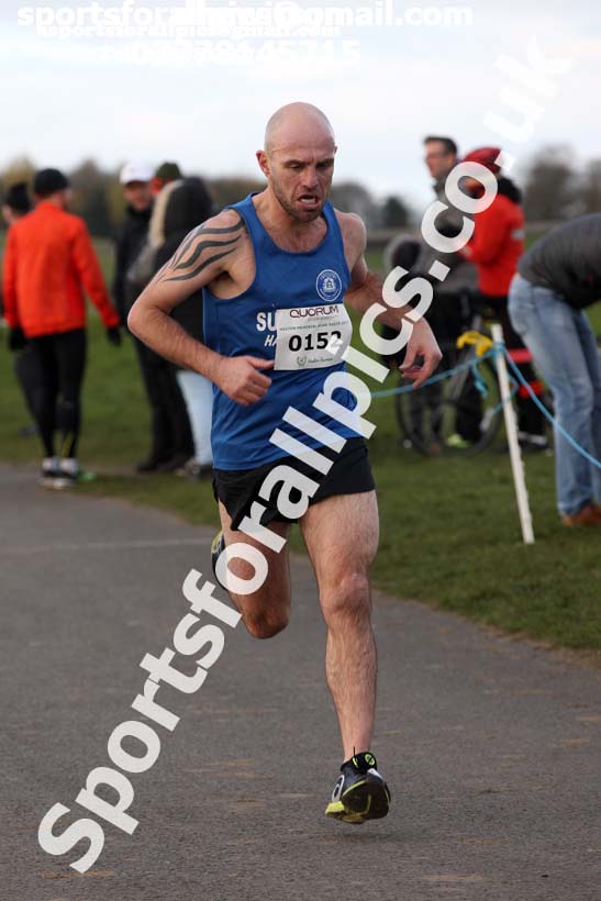 Senior mens and womens Heaton Harriers Memorial 10k Road Race, Newcastle. Photo:  David T. Hewitson/Sports for All Pics
